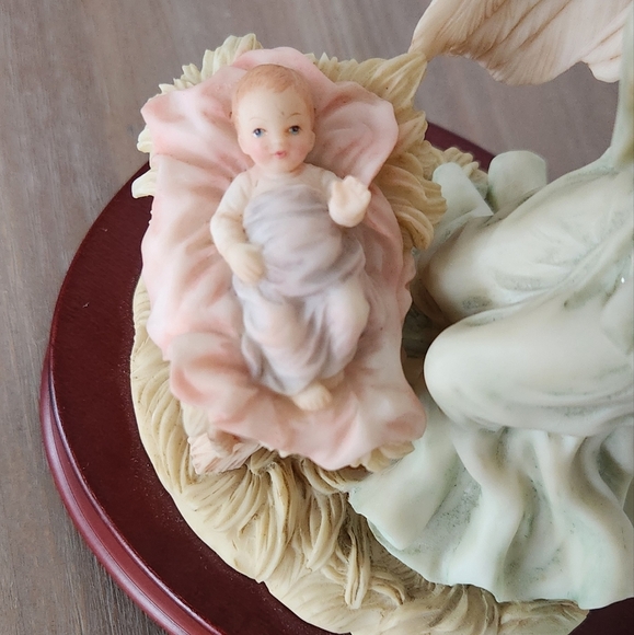 👼 Seraphim Classics Francesca “Loving Guardian” Angel Music Box – 1998 - Picture 7 of 13